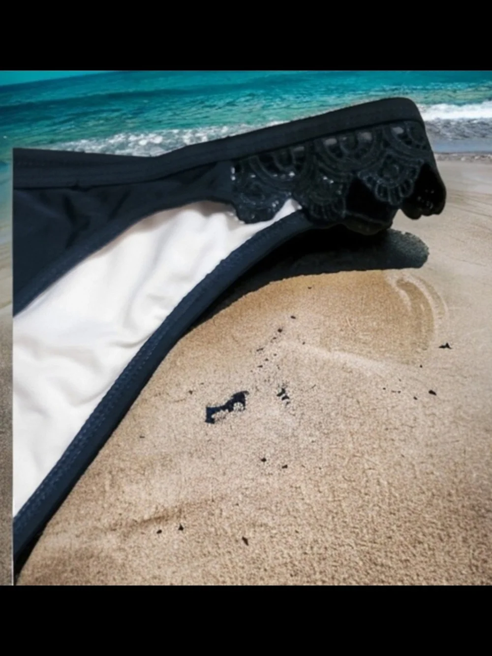 Kendall & Kylie - XL Black Bikini Bottom